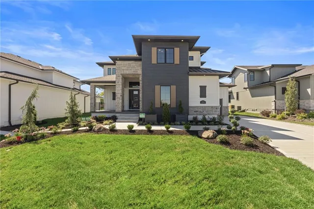 $1,527,000 | 17012 Rosehill Street, Overland Park, KS 66221