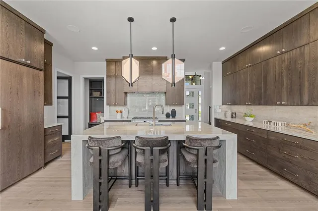 $1,527,000 | 17012 Rosehill Street, Overland Park, KS 66221