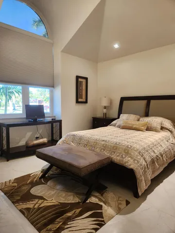 $8,000 | 5480 Northwest 41st Terrace, Boca Raton, FL 33496