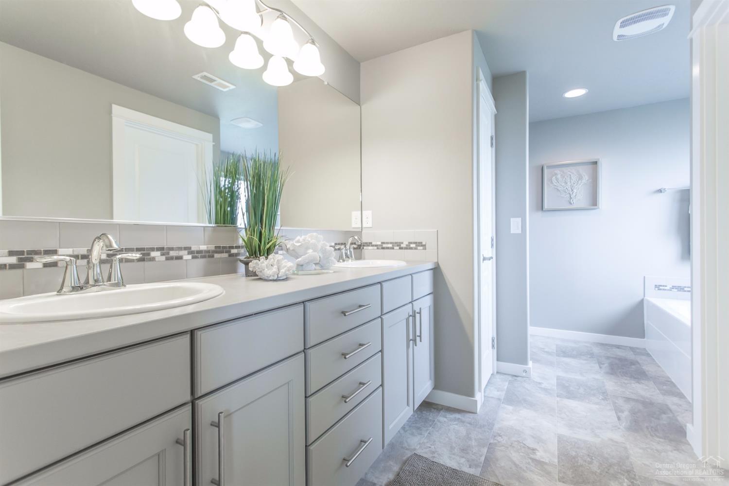 2305 Donegon Road Bend, OR 97701 - Photo 15 of 22 Additional Photo