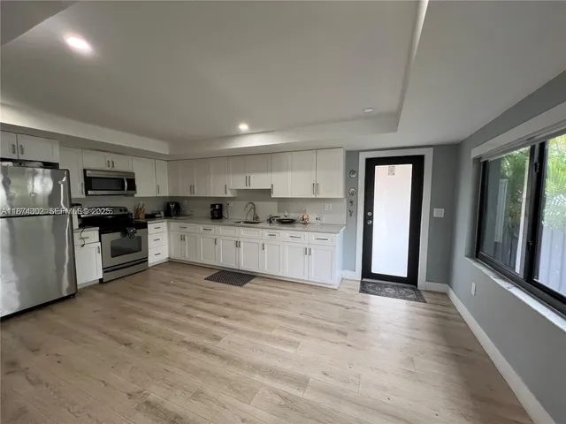 $595,000 | 860 Northwest 18th Place, Miami, FL 33125