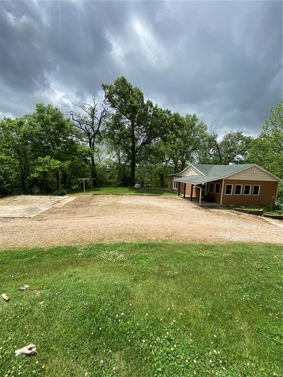 1136 Hazel Dell Road Greenville, IL 62246 - Photo 23 of 50 Gallery Image 23