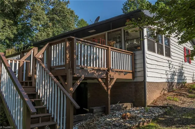 $380,000 | 344 Knollwood Drive, Wilkesboro, NC 28697