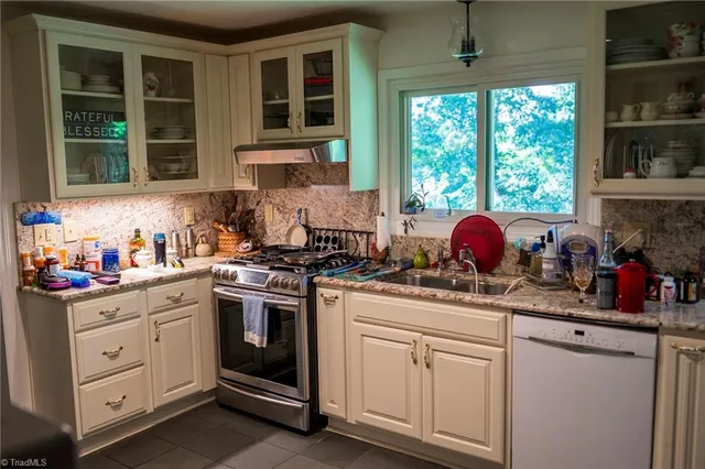 $380,000 | 344 Knollwood Drive, Wilkesboro, NC 28697