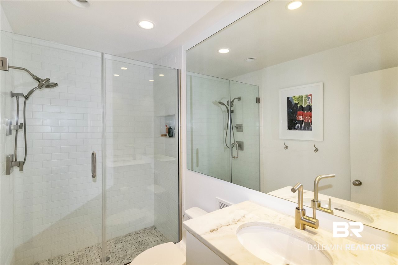Old Shell Road, Unit E22 Mobile, AL 36608 - Photo 18 of 21