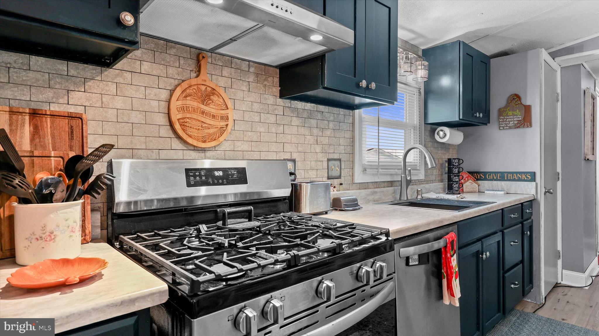 3895 Craig Avenue Dover, PA 17315 - Photo 12 of 19