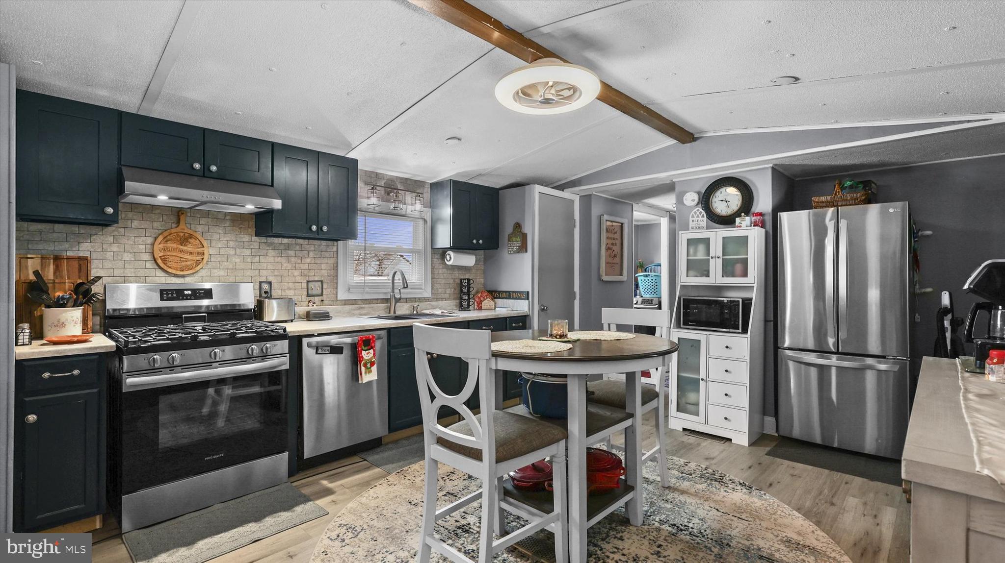 3895 Craig Avenue Dover, PA 17315 - Photo 10 of 19