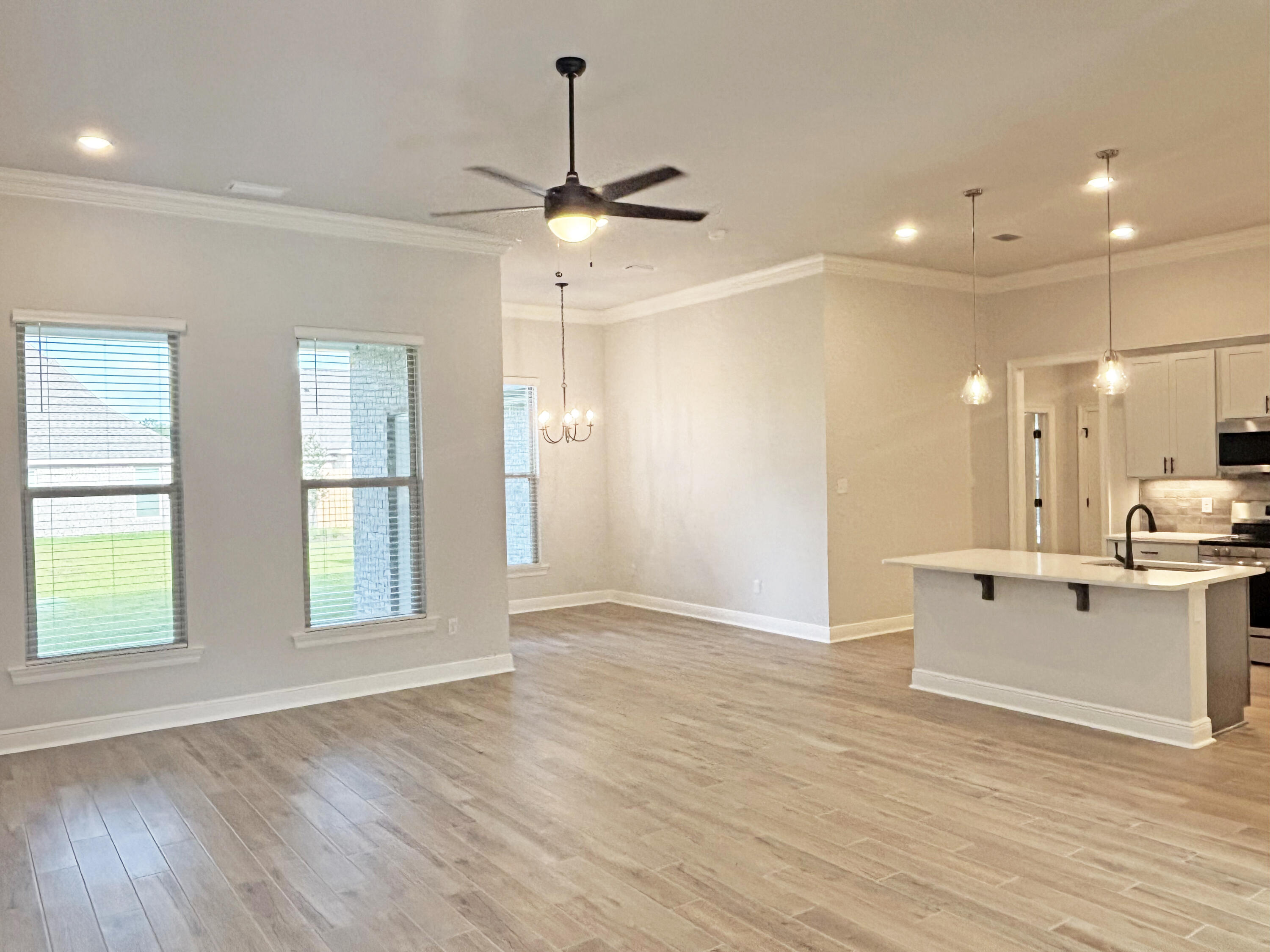331 East Tweet Street Freeport, FL 32439 - Photo 6 of 19 IMG_0117