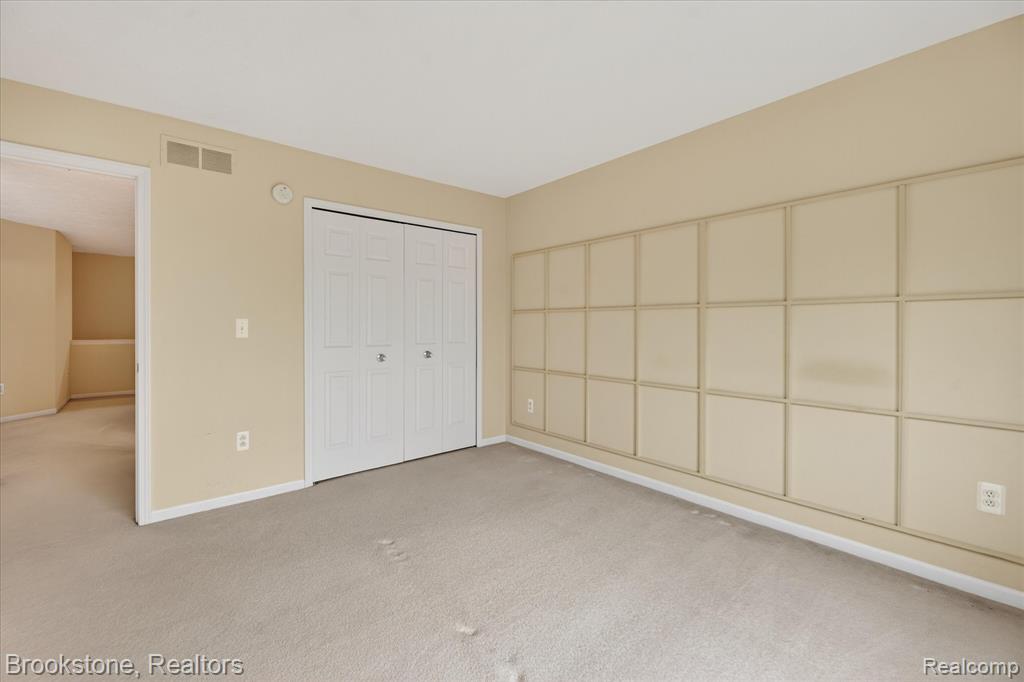 986 Spirea, Unit 44 Howell, MI 48843 - Photo 28 of 49