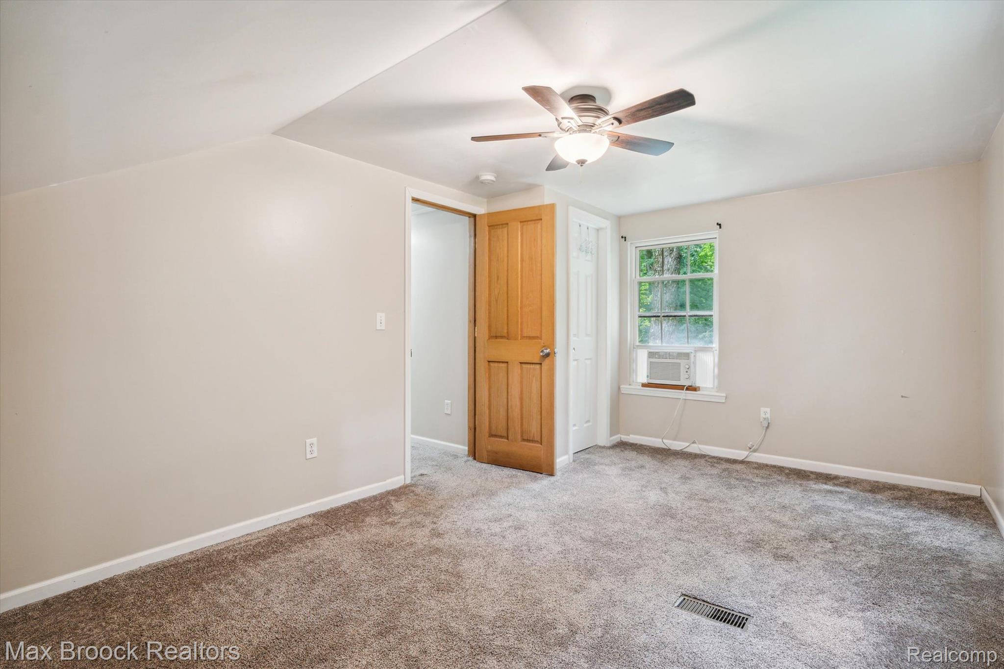 521 Barnes Lake Road Columbiaville, MI 48421 - Photo 17 of 27 Gallery Image 17