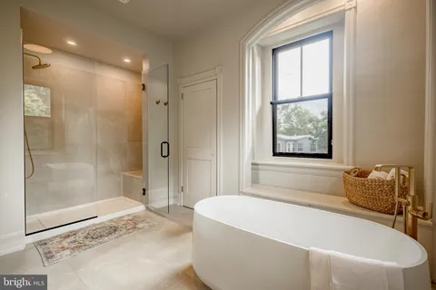 $1,895,000 | 148 West Highland Avenue, Philadelphia, PA 19118