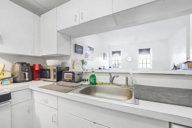 $325,000 | 227 Christopher Columbus Drive, Unit 209B, Jersey City, NJ 07302