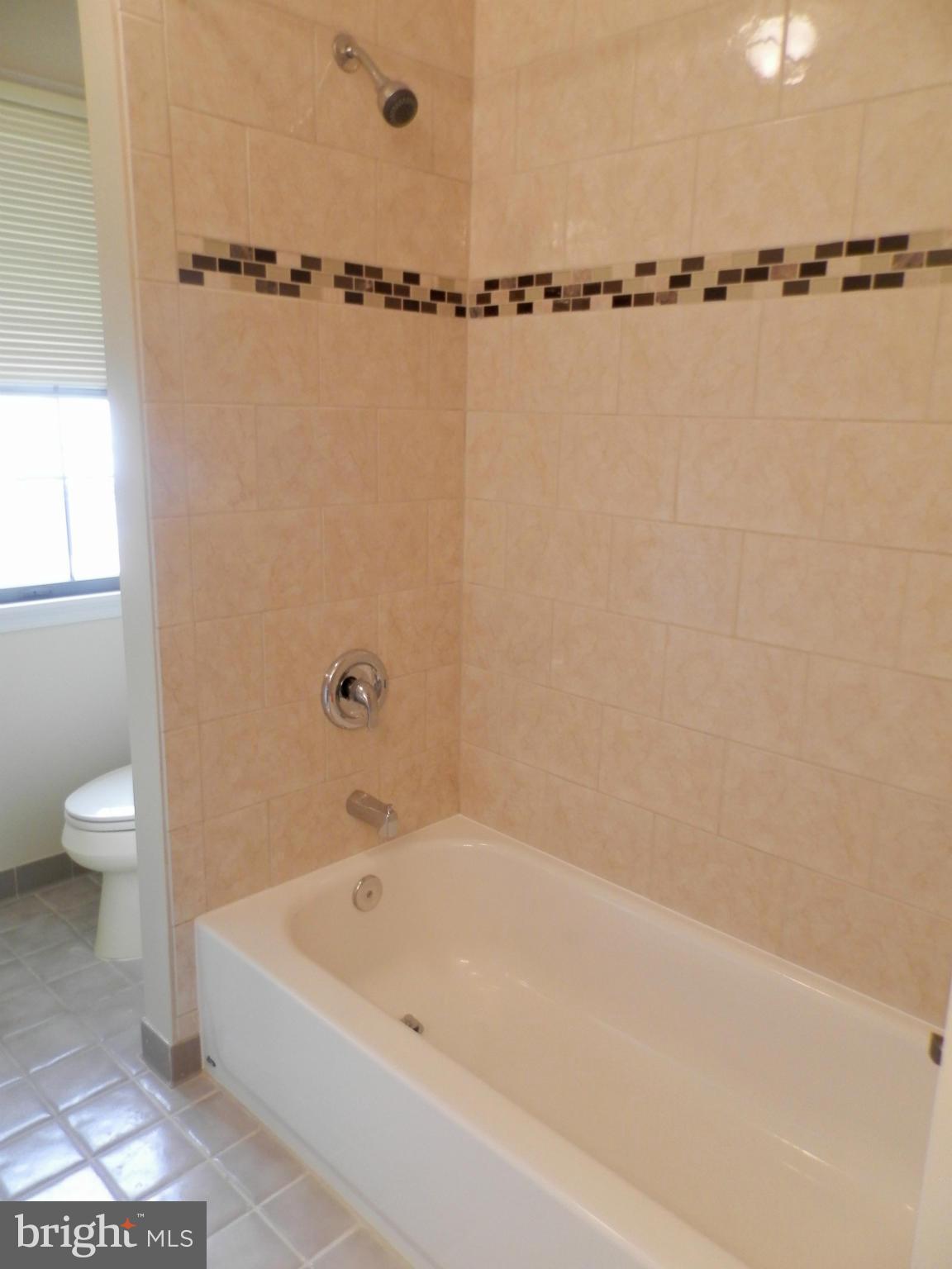 8624 Sherington Road Baltimore, MD 21236 - Photo 24 of 30 Main Upper Bath