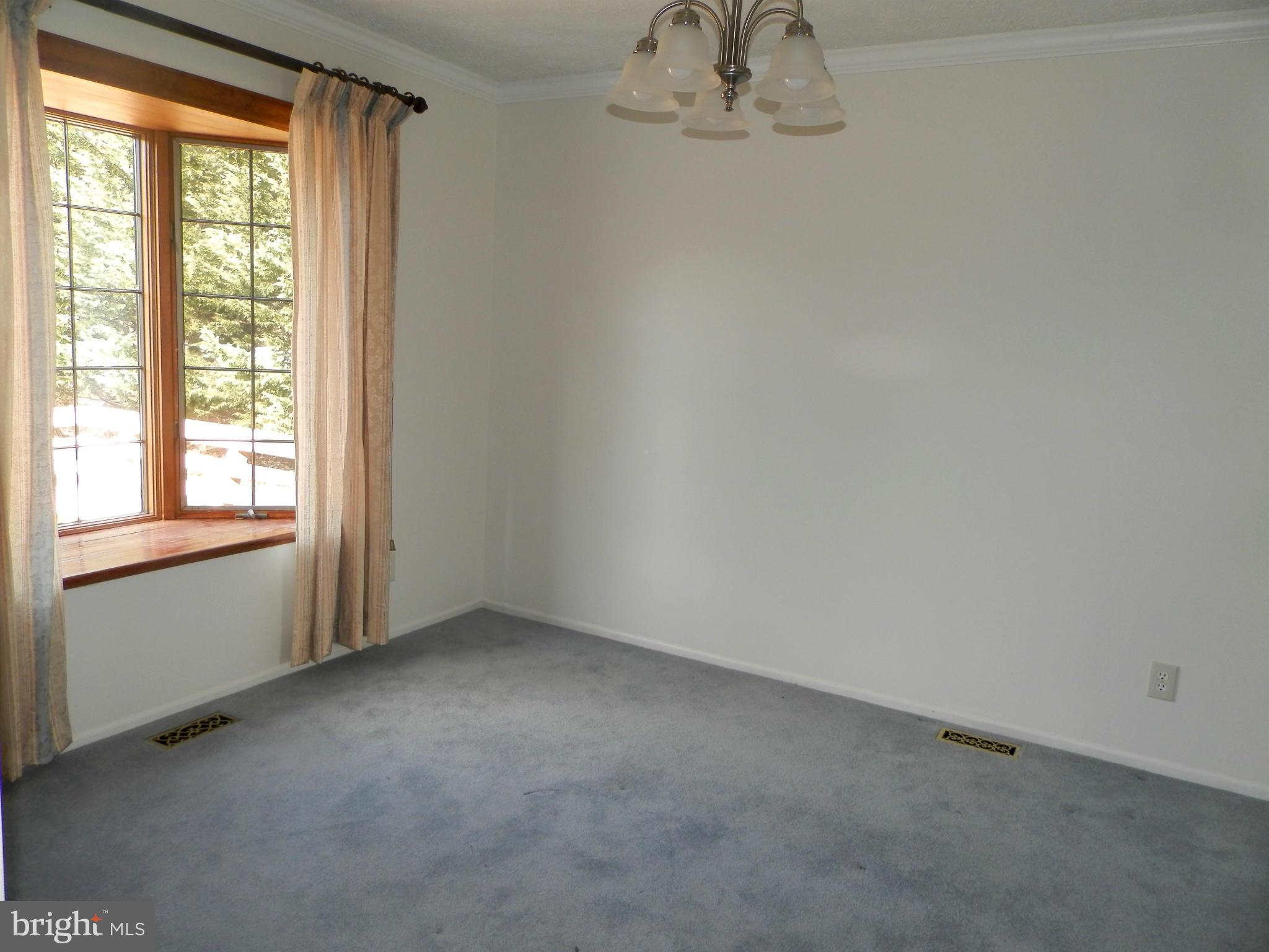 8624 Sherington Road Baltimore, MD 21236 - Photo 8 of 30 Dining Room