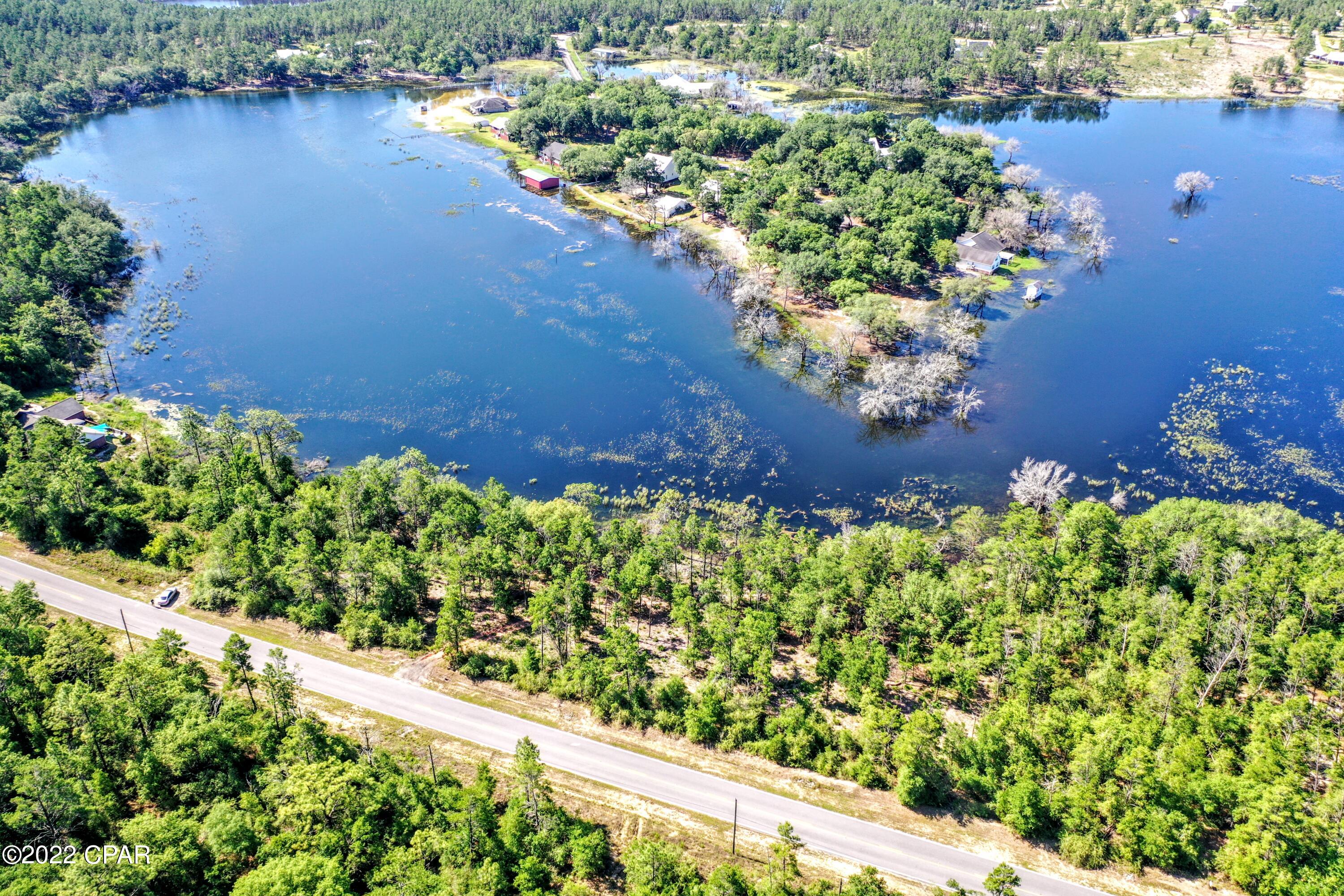 2737 Rolling Pines Road Chipley, FL 32428 - Photo 5 of 9 Gallery Image 5