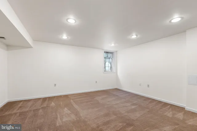 $5,500 | 1130 20th Street South, Arlington, VA 22202