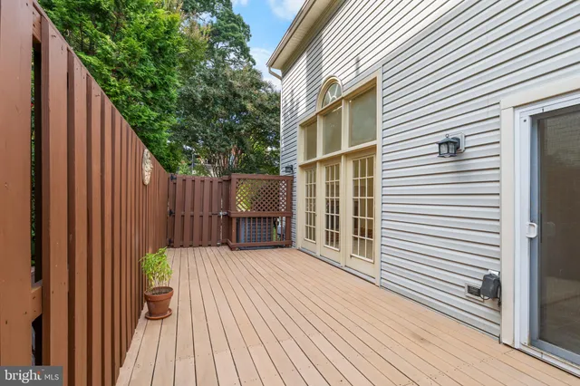 $5,500 | 1130 20th Street South, Arlington, VA 22202