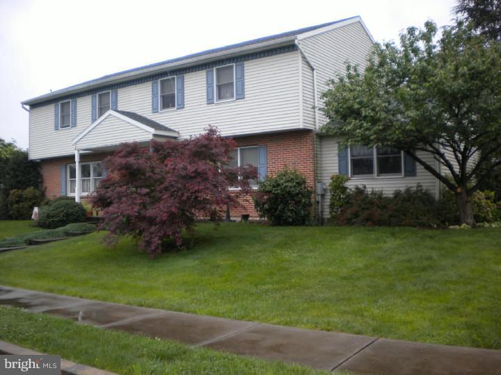 460 Reeser Street Leesport, PA 19533 - Photo 2 of 19 Gallery Image 2