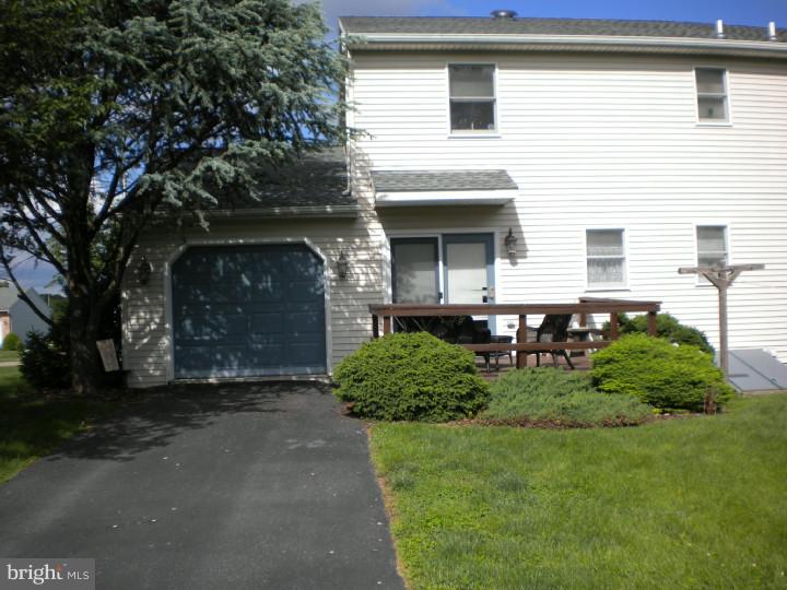 460 Reeser Street Leesport, PA 19533 - Photo 5 of 19 Gallery Image 5