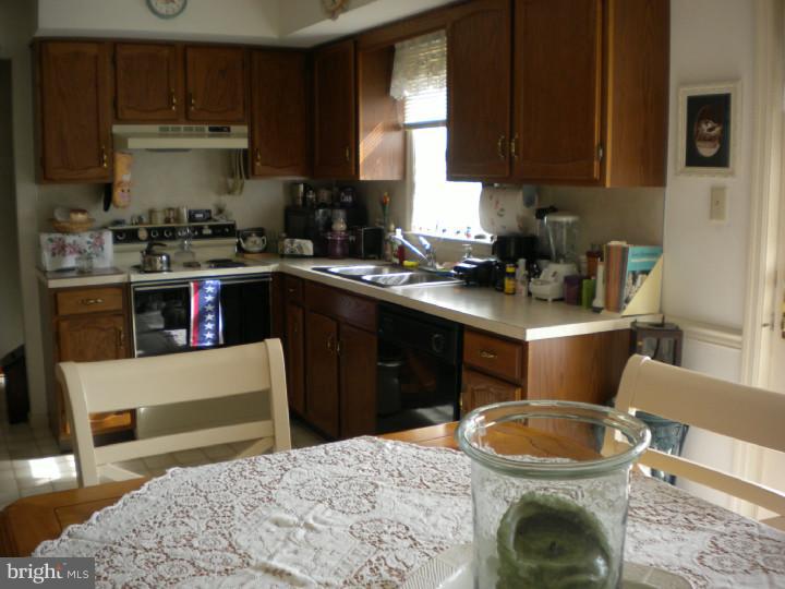 460 Reeser Street Leesport, PA 19533 - Photo 7 of 19 Gallery Image 7