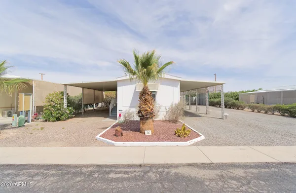 $99,000 | 490 North Moon Mountain Avenue, Unit 14, Quartzsite, AZ 85346