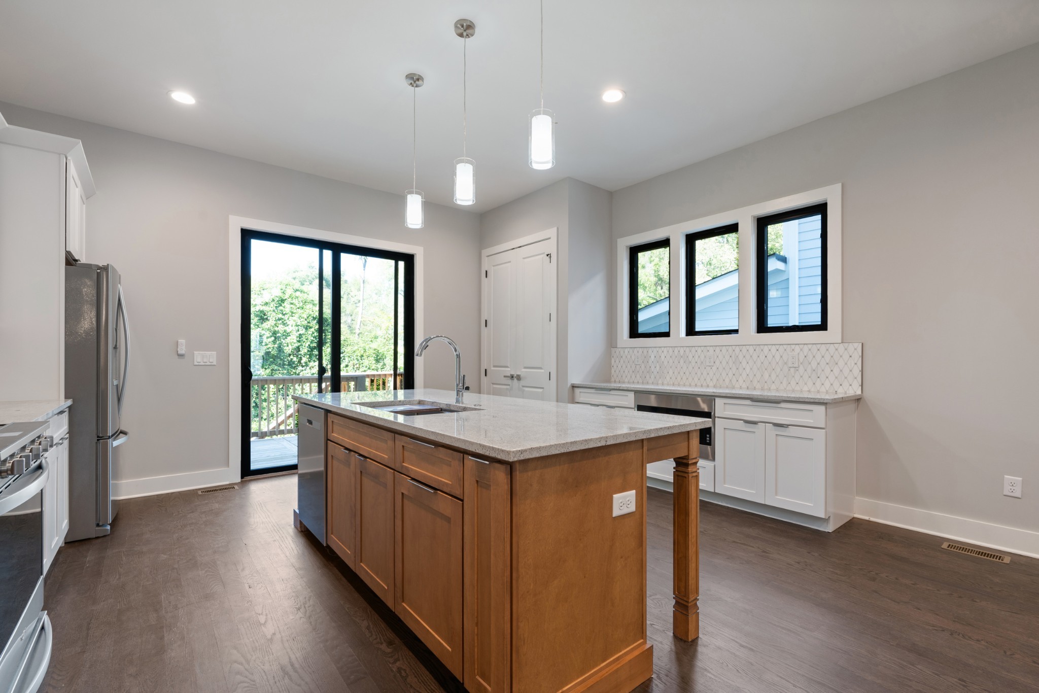 1741 Kellow Street Nashville, TN 37208 - Photo 7 of 30