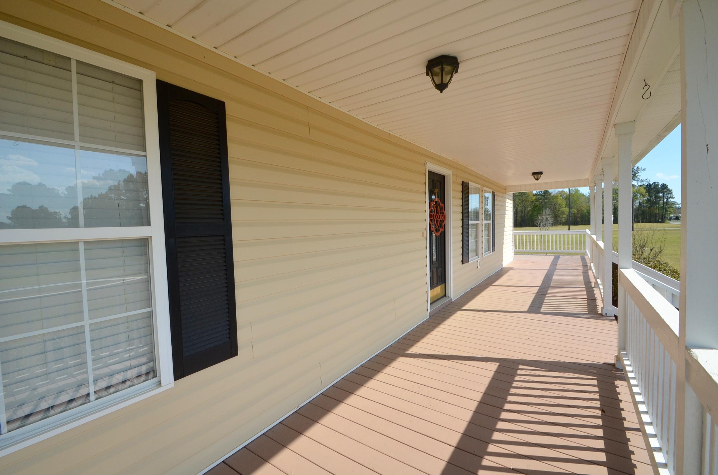 1116 Barnyard Road Bonneau, SC 29431 - Photo 5 of 25 DSC_0032