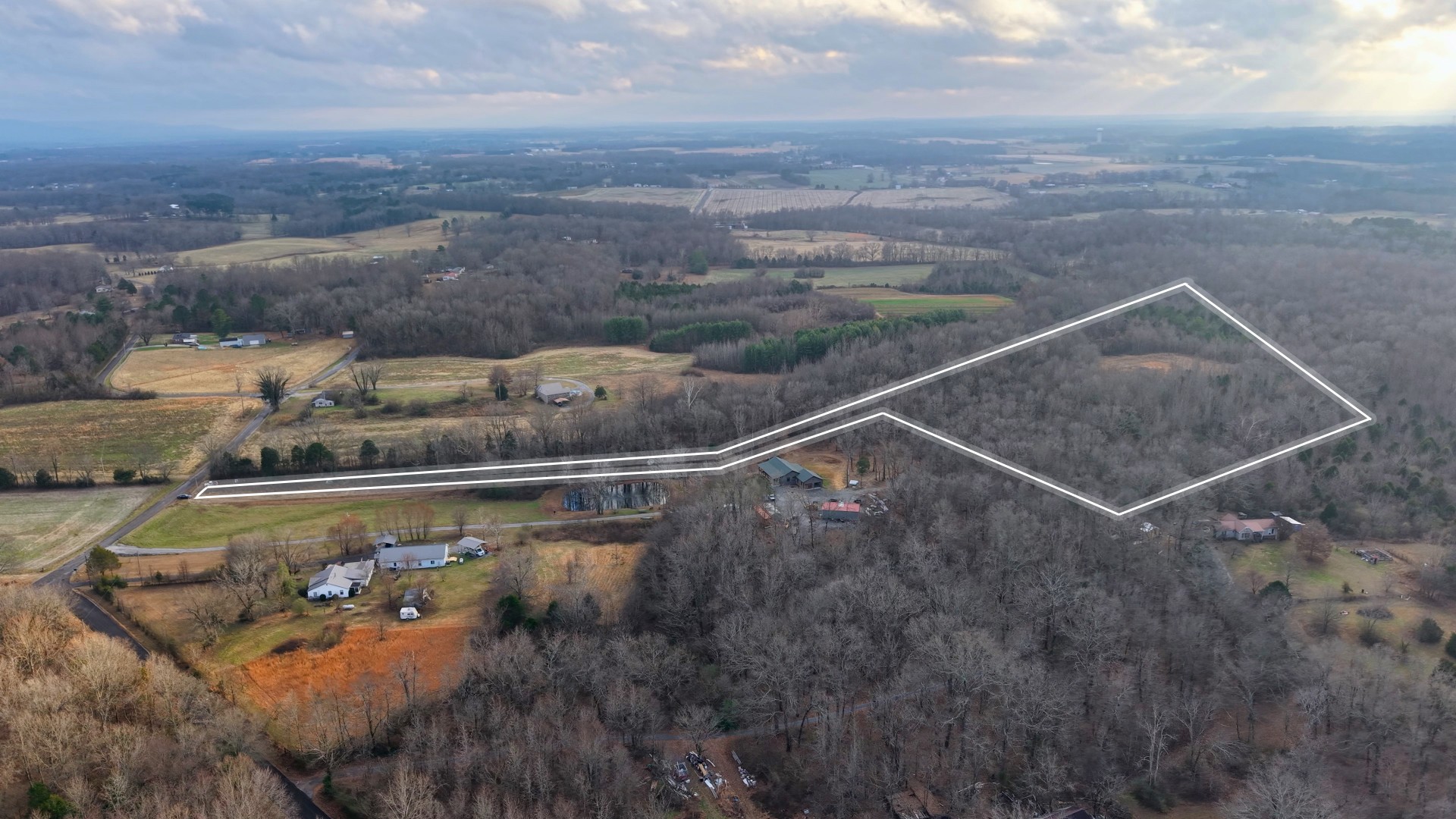 0 Knight Road McMinnville, TN 37110 - Photo 10 of 21 a view of a backyard