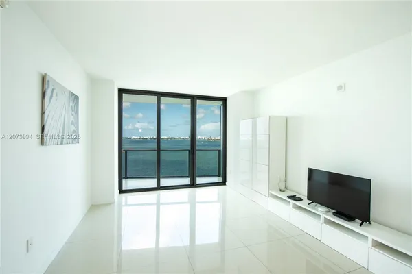 $4,200 | 460 Northeast 28th Street, Unit 2202, Miami, FL 33137