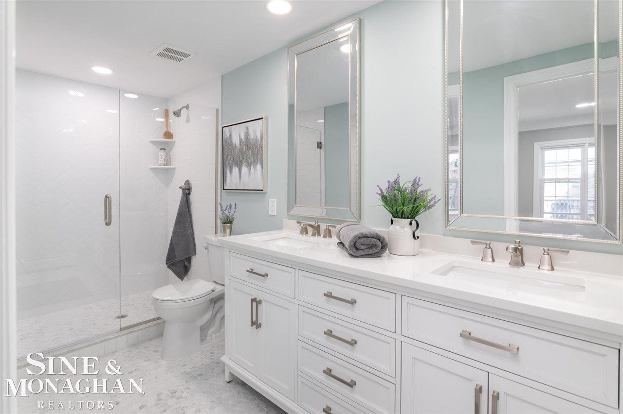 932 Washington Road Grosse Pointe, MI 48230 - Photo 26 of 48 50059925-25.JPG