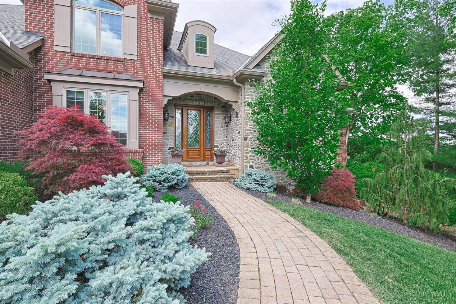 376 Compton Road Wyoming, OH 45215 - Photo 4 of 84