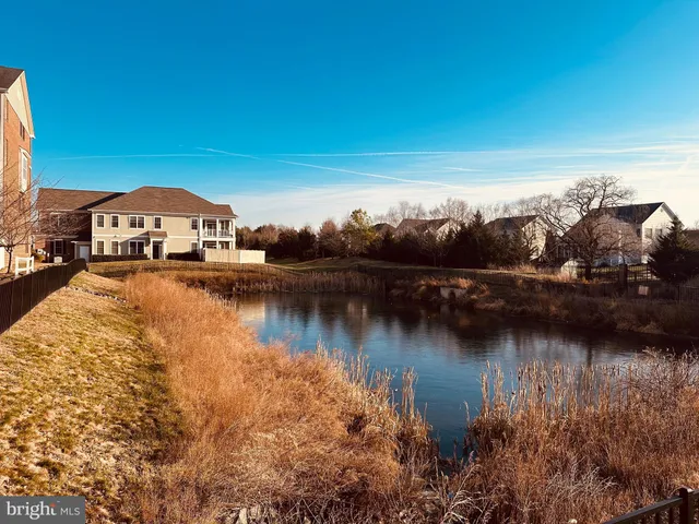 $3,200 | 25576 Tolar Square, Chantilly, VA 20152