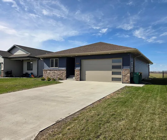 $399,000 | 1882 18th Avenue North, Wahpeton, ND 58075
