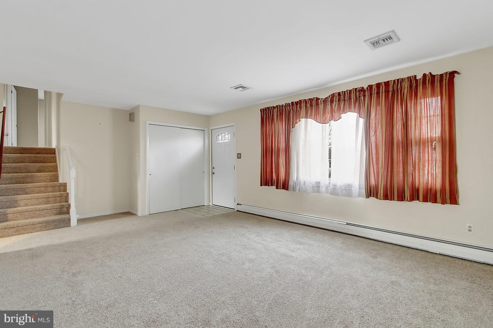 429 George Street Hanover, PA 17331 - Photo 2 of 24 Gallery Image 2