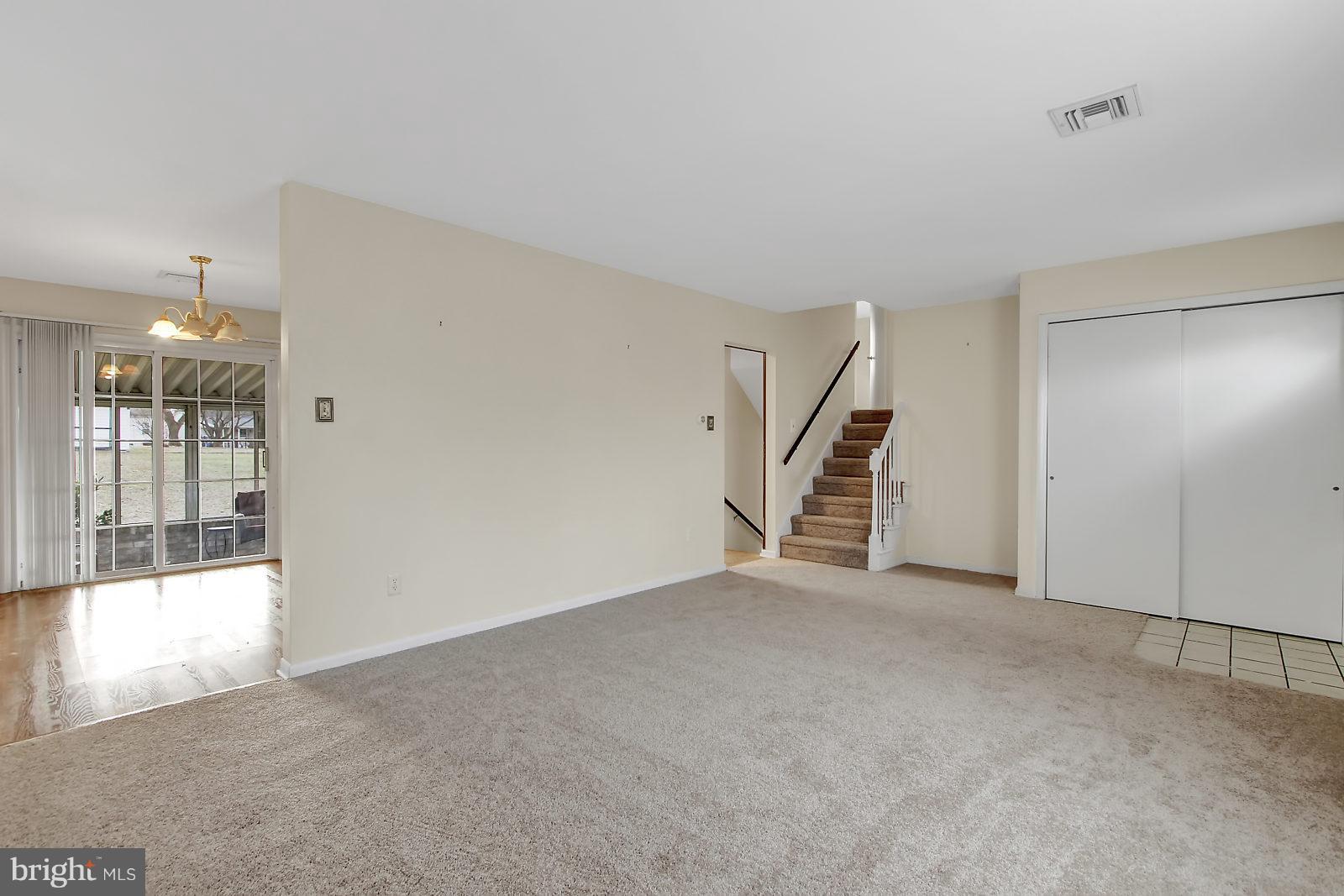 429 George Street Hanover, PA 17331 - Photo 3 of 24 Gallery Image 3