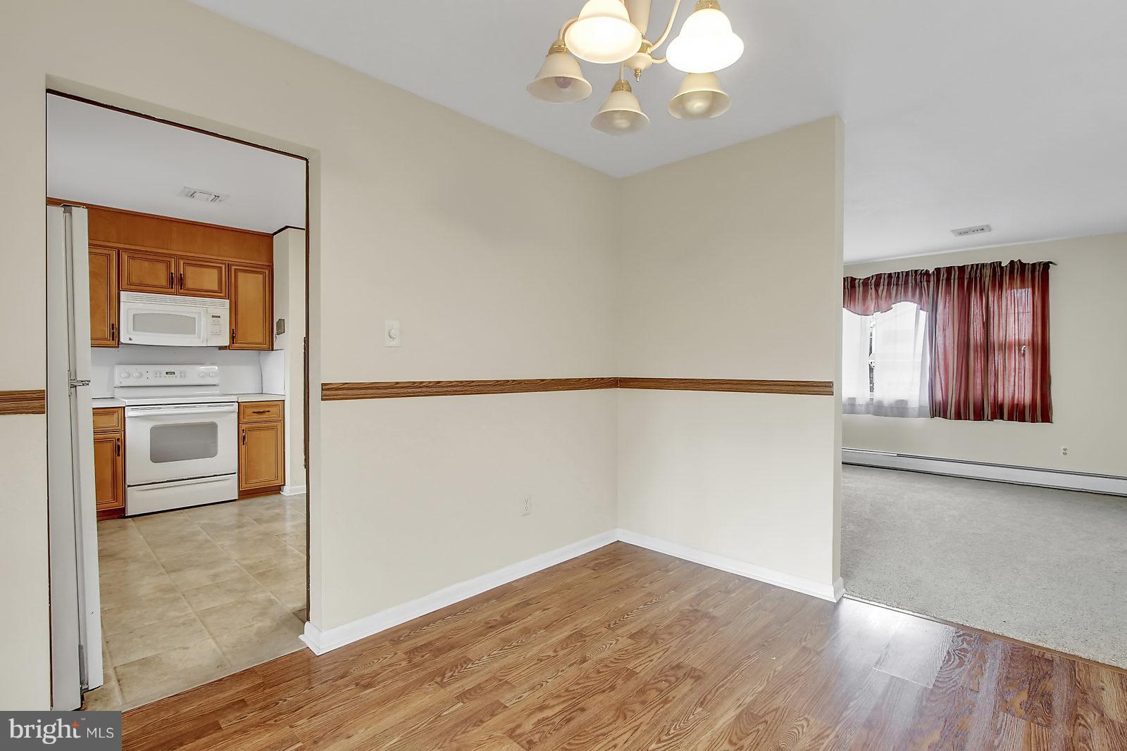 429 George Street Hanover, PA 17331 - Photo 5 of 24 Gallery Image 5