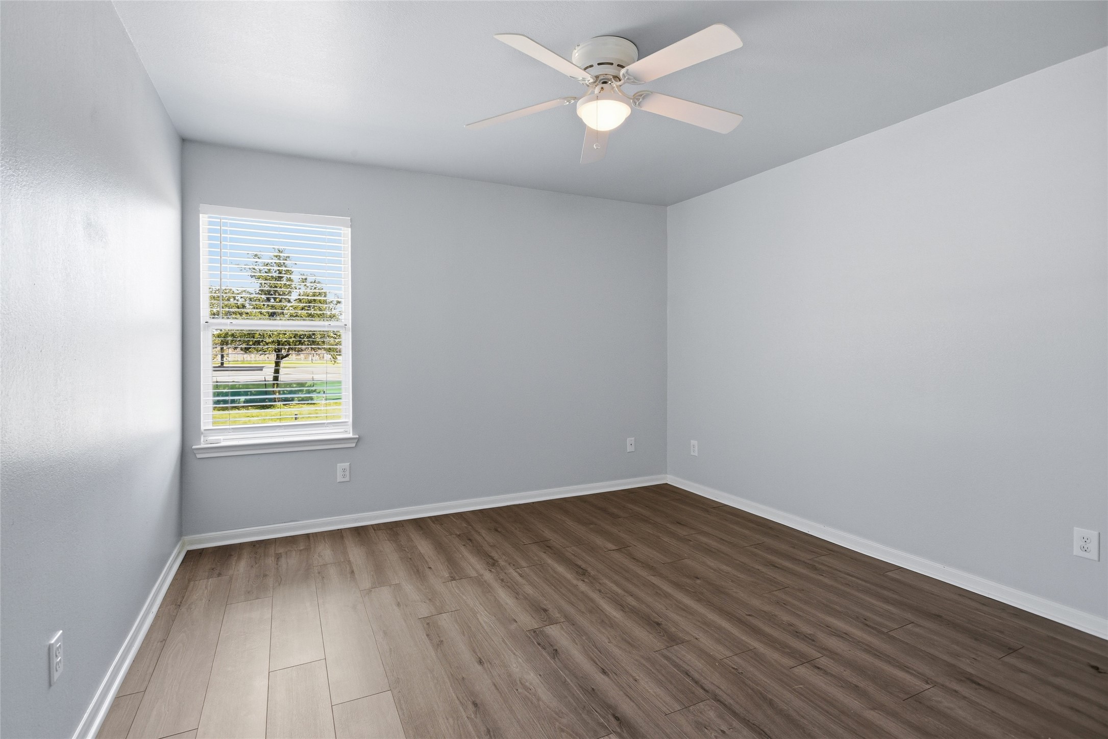 3141 County Road 81 Rosharon, TX 77583 - Photo 10 of 12