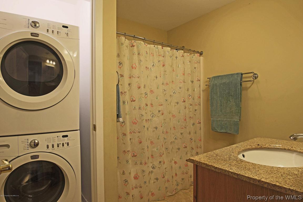 4038 South Riverside Drive Lanexa, VA 23089 - Photo 15 of 28 IMG_1041