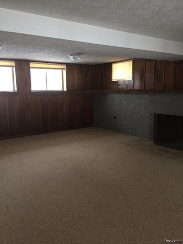 3891 Cullen Road Howell, MI 48855 - Photo 13 of 33 Cullen 3891 13.jpg