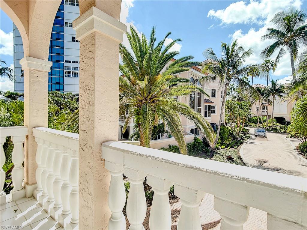 21 Casa Mar Lane, Unit 21 Naples, FL 34103 - Photo 24 of 47