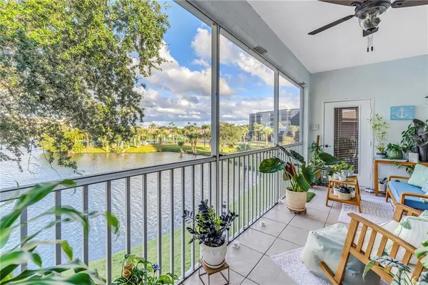 $378,000 | 6311 99th Way North, Unit 11A, St. Petersburg, FL 33708