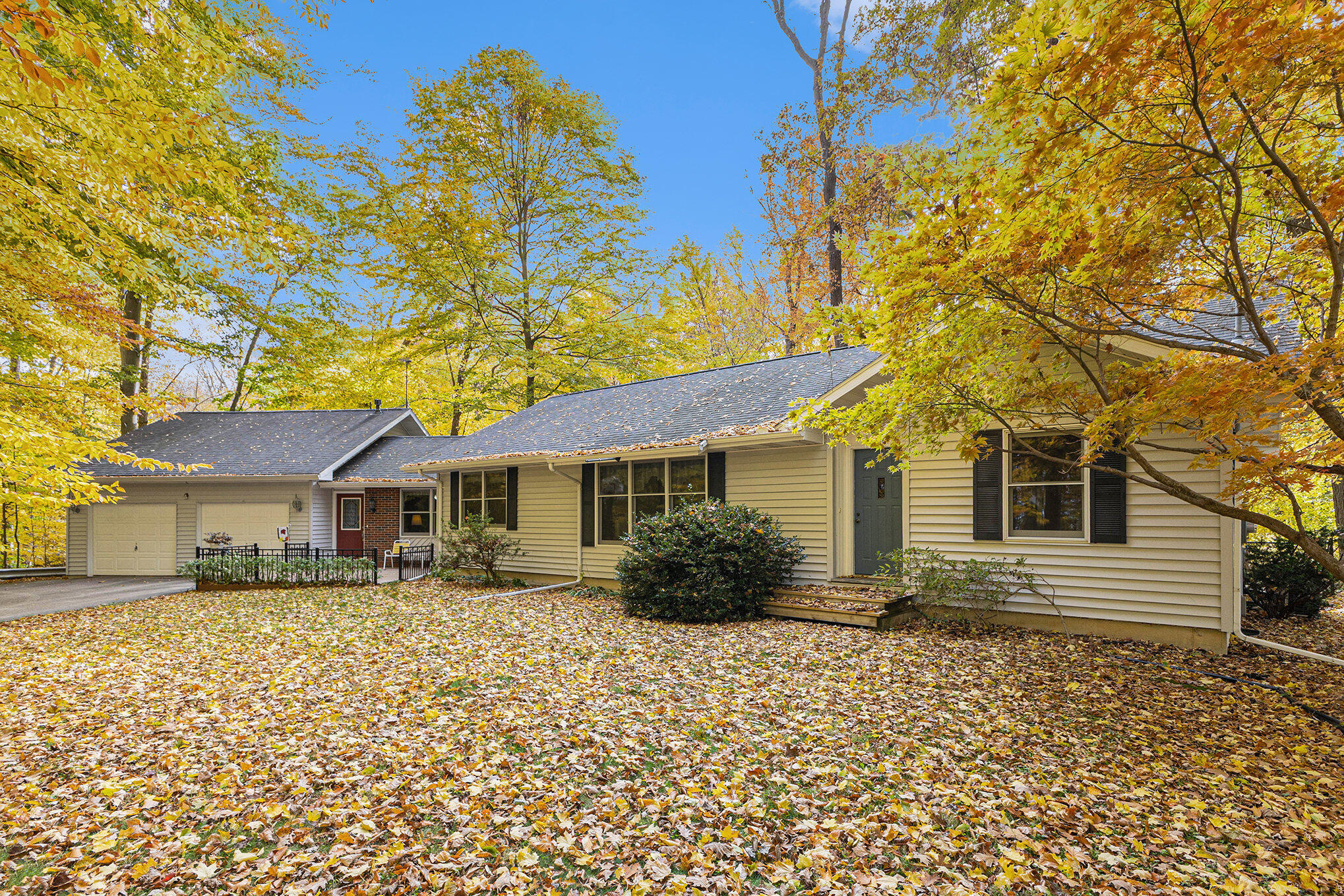 2192 Butler Road Dowling, MI 49050 - Photo 2 of 26 002_img_5539_394