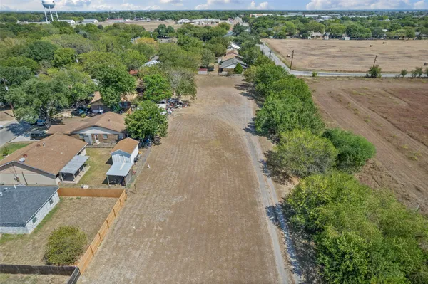 $274,999 | 1508 Pendergrass Street, Lockhart, TX 78644