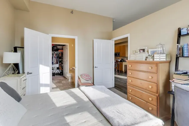 $275,000 | 1464 South Michigan Avenue, Unit 611, Chicago, IL 60605