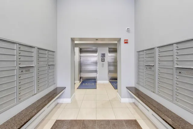 $275,000 | 1464 South Michigan Avenue, Unit 611, Chicago, IL 60605