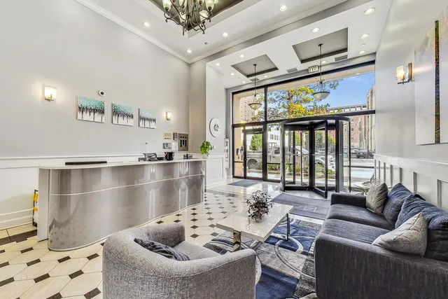 $275,000 | 1464 South Michigan Avenue, Unit 611, Chicago, IL 60605