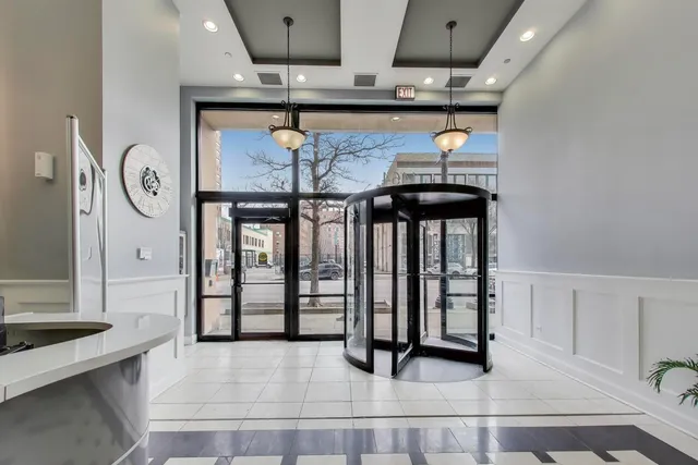 $275,000 | 1464 South Michigan Avenue, Unit 611, Chicago, IL 60605