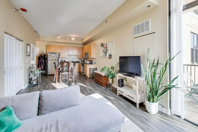 $275,000 | 1464 South Michigan Avenue, Unit 611, Chicago, IL 60605