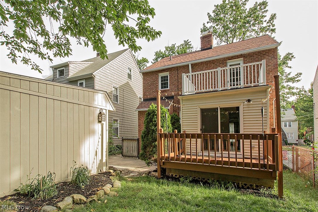 3602 Northcliffe Road University Heights, OH 44118 - Photo 4 of 28