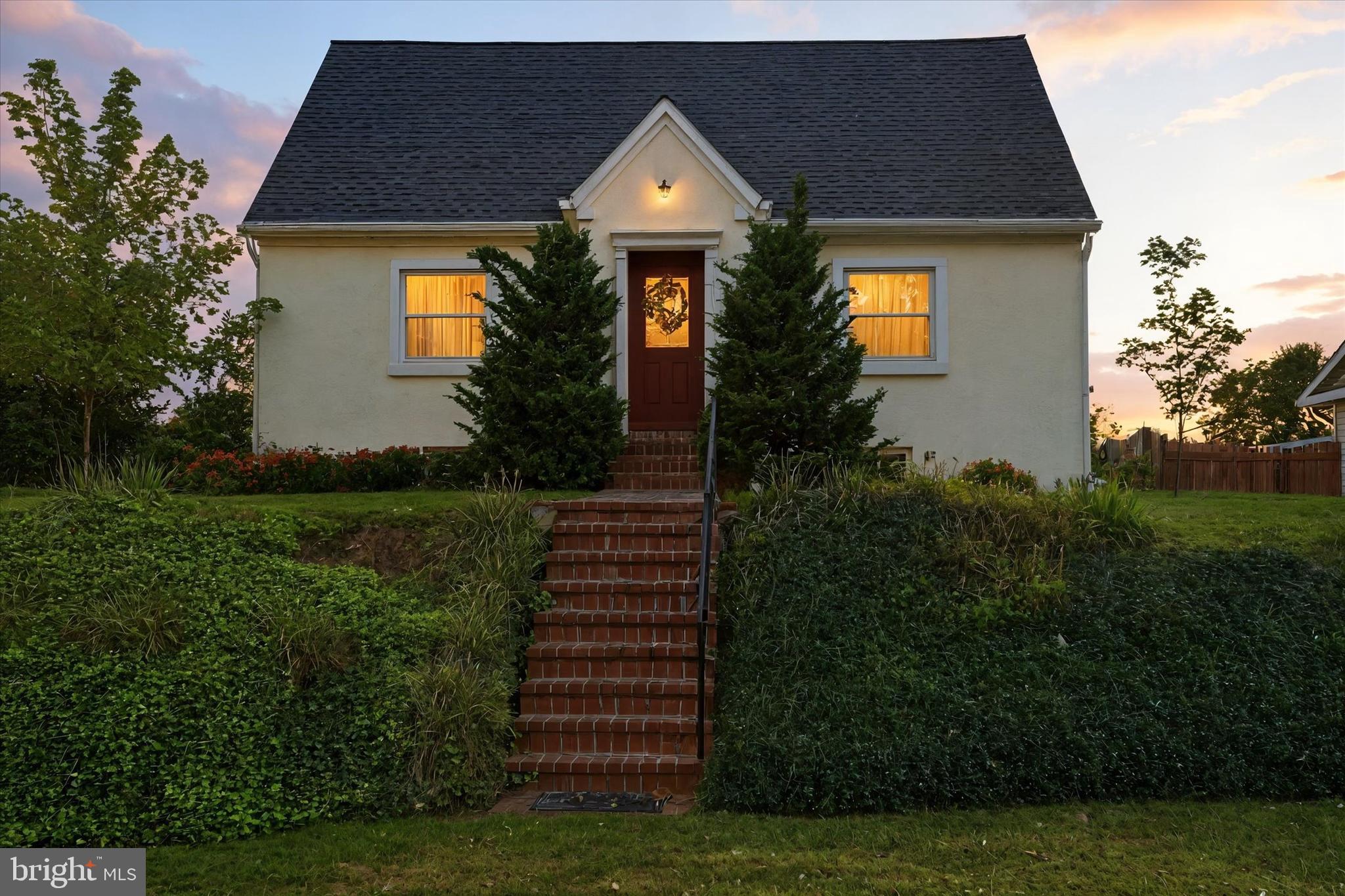 307 East Locust Street Union Bridge, MD 21791 - Photo 31 of 35 a front view of a house with garden